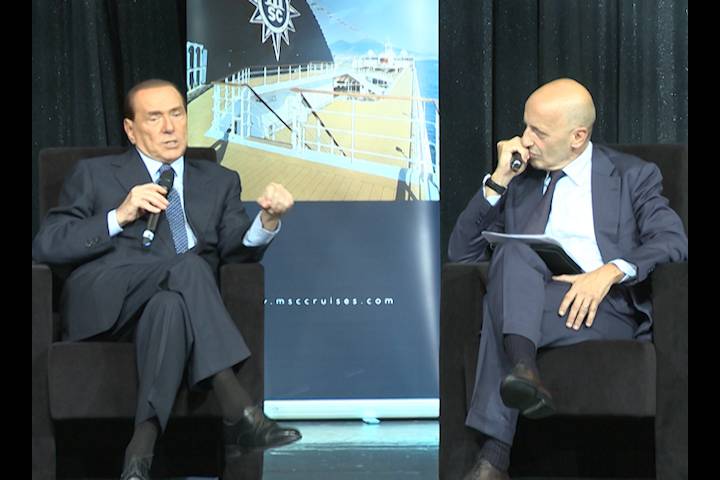 Silvio Berlusconi intervistato dal direttore Alessandro Sallusti